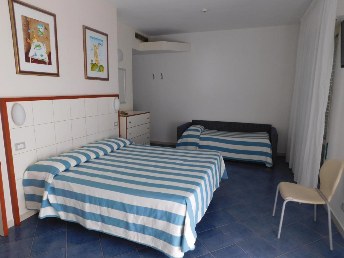 Hotel Oceano Marina di Pietrasanta Luaran gambar