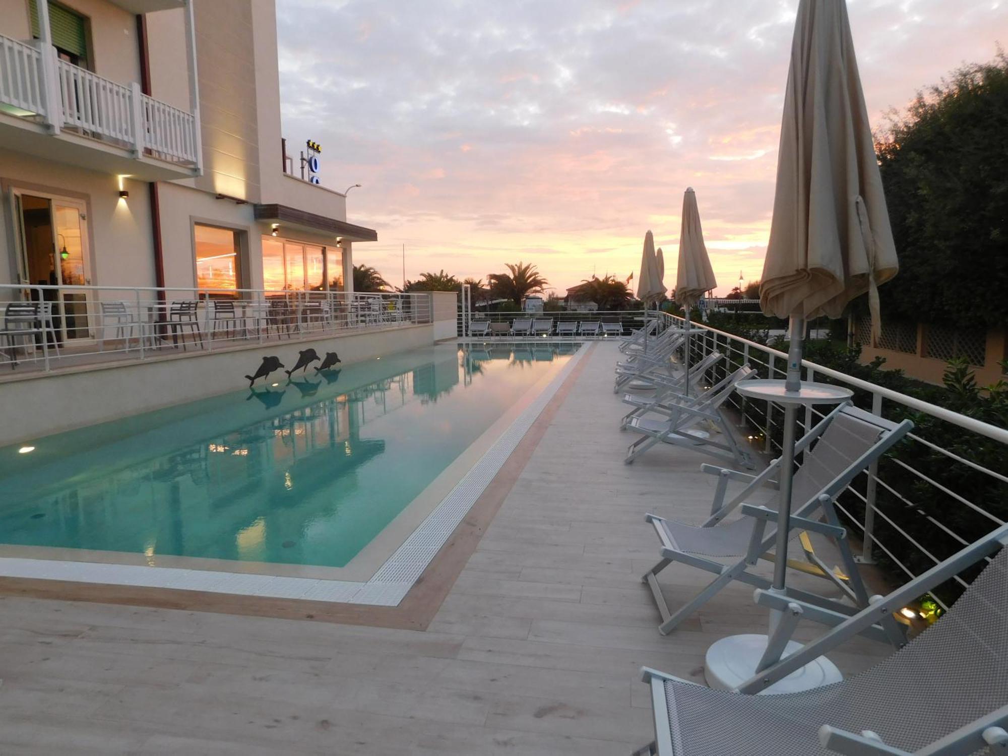 Hotel Oceano Marina di Pietrasanta Luaran gambar