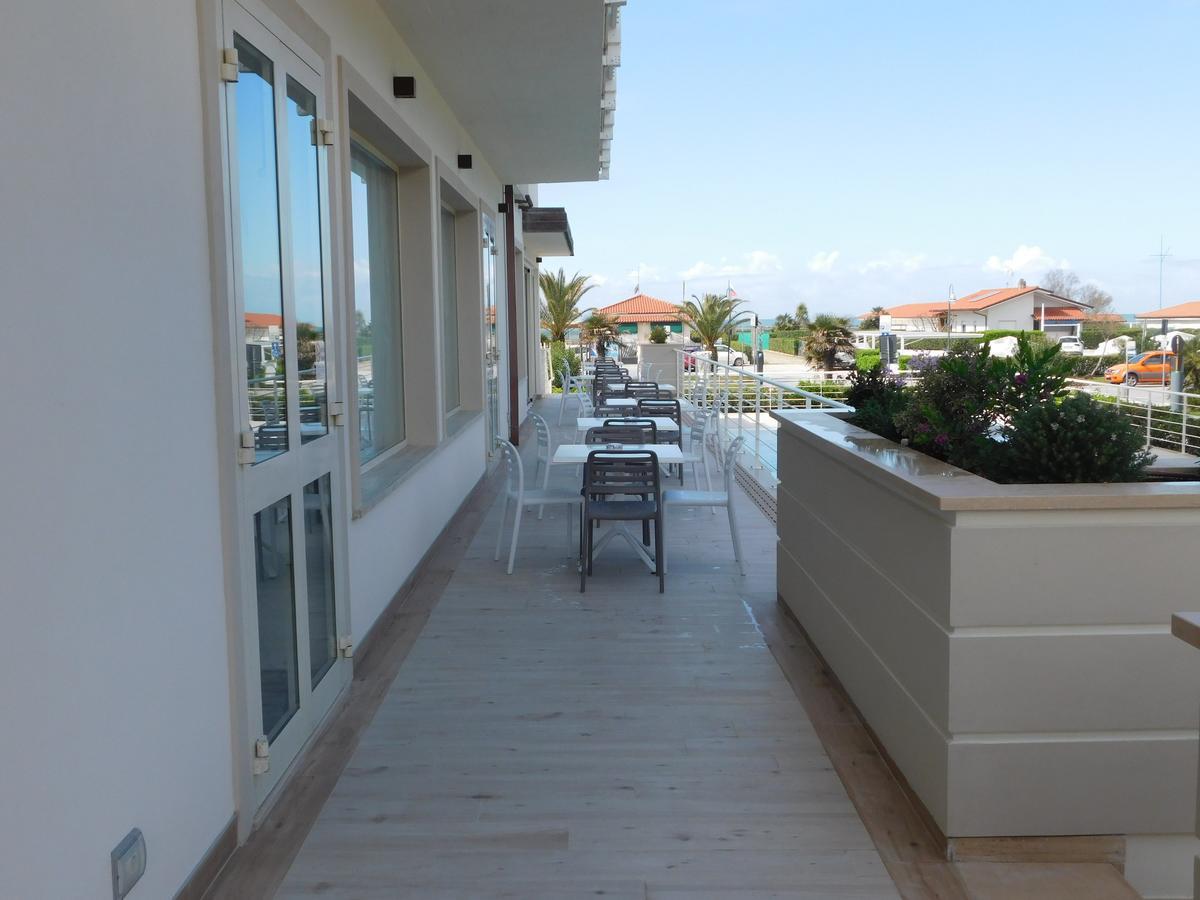 Hotel Oceano Marina di Pietrasanta Luaran gambar